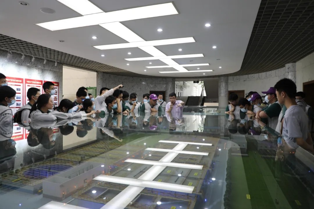 1.webp.jpg 1.webp.jpg